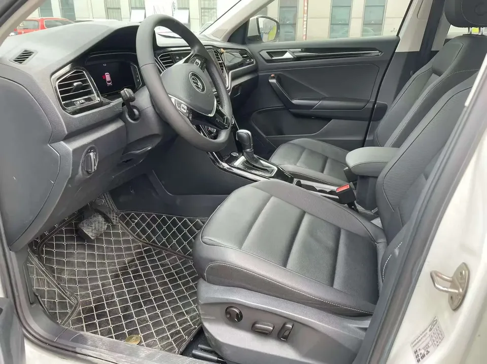 Volkswagen T-Roc TANG 2022 280TSI DSG 2WD Comfort PLUS 2022 — thumbnail 3