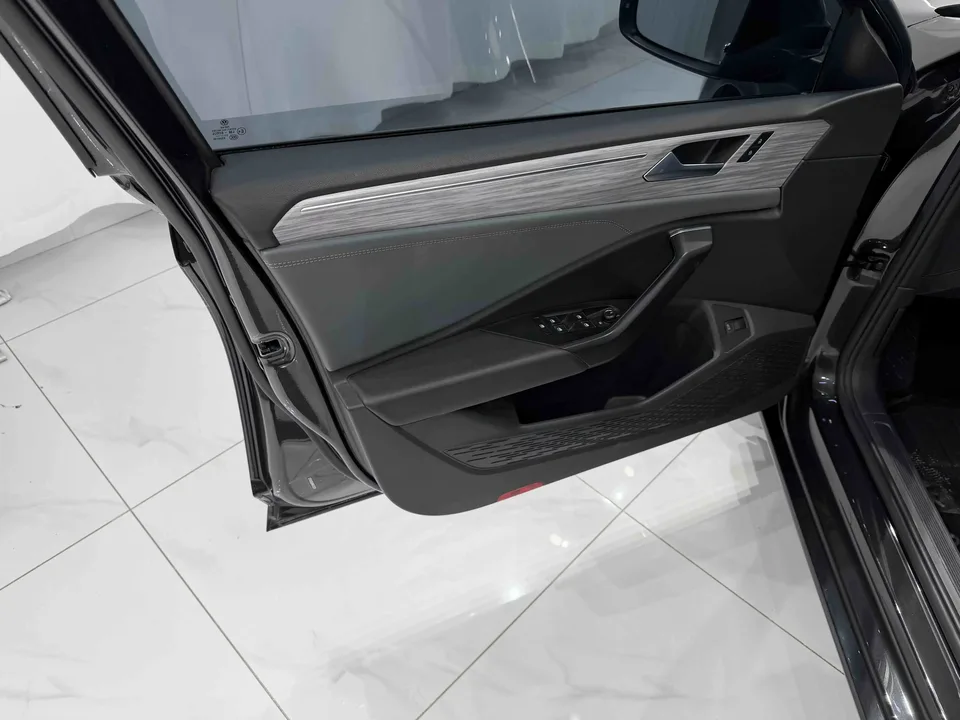 Volkswagen Sagitar Sagitar 2023 280TSI DSG Beyond Edition 2022 — thumbnail 3