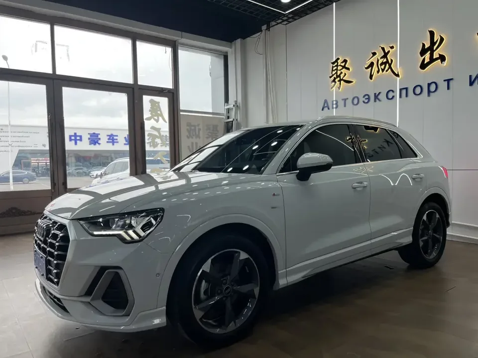 Audi Q3 Audi Q3 2023 35 TFSI Stylish Dynamic 2023 — photo 1, buy with delivery to Moscow