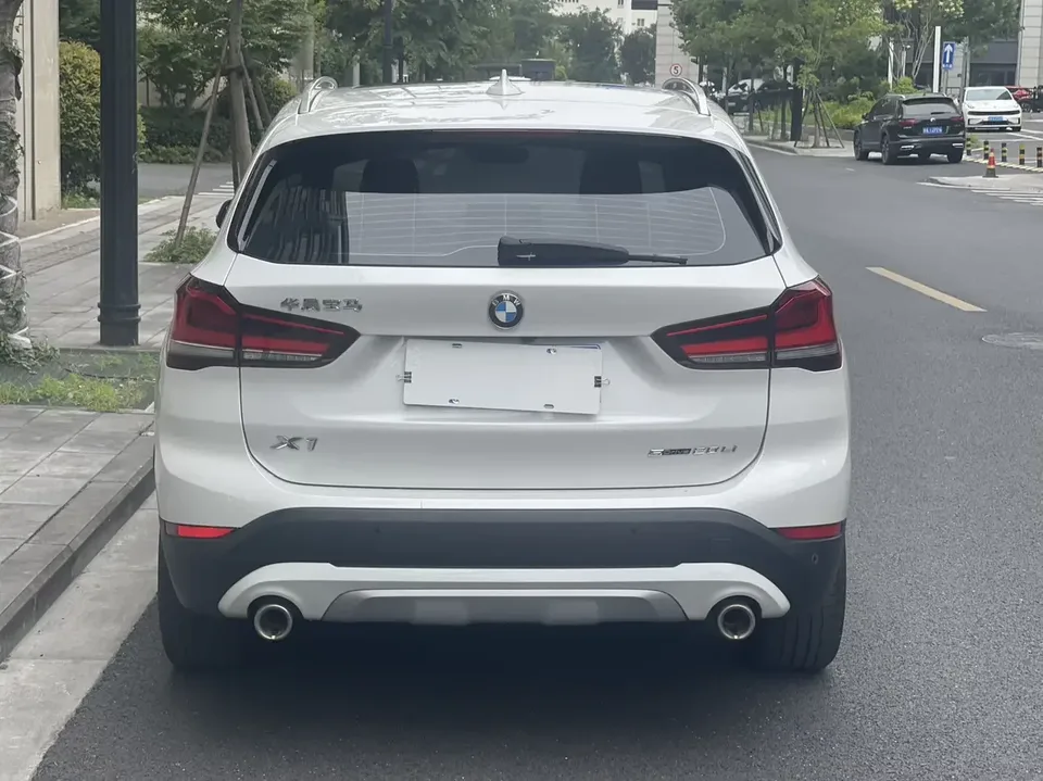 BMW X1 BMW X1 2022 sDrive20Li Premium 2022 — thumbnail 5