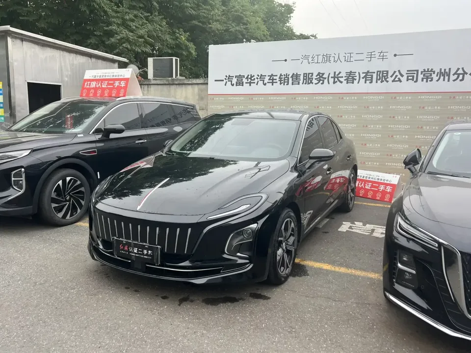 Hongqi E-QM5 Hongqi E-QM5 2022 Battery swap 431km Lexiang version 5 seats 2024 — photo 1, buy with delivery to Moscow