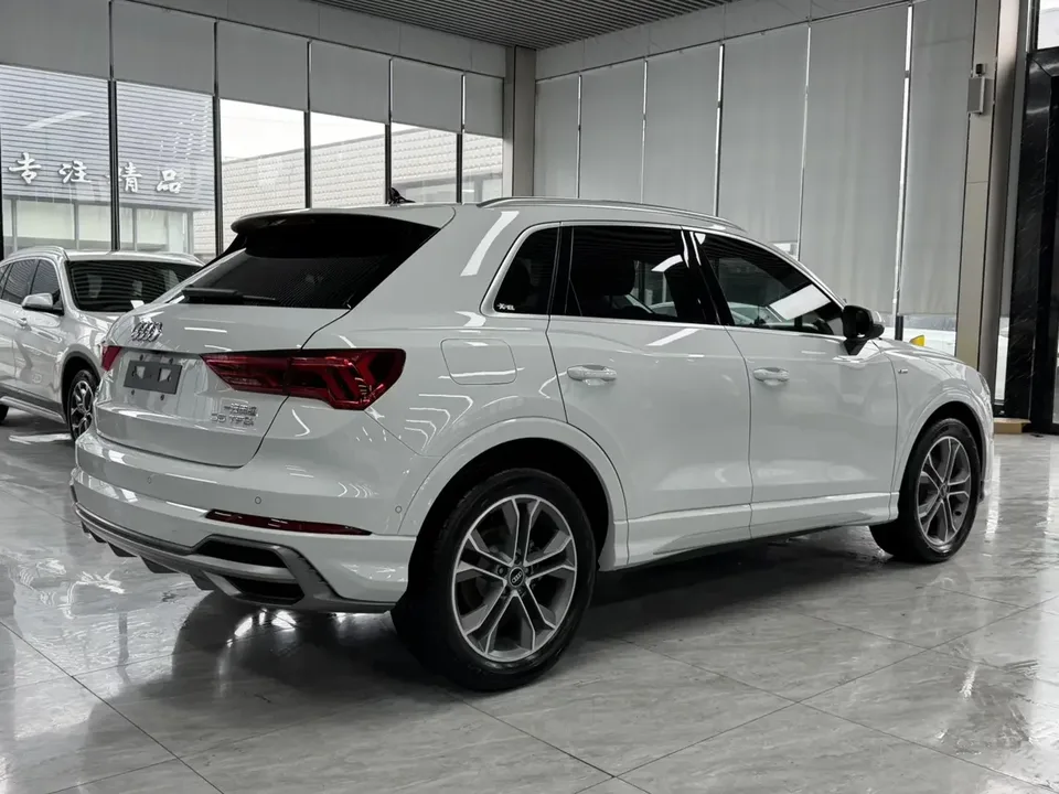 Audi Q3 Audi Q3 2022 35 TFSI Stylish Dynamic 2023 — миниатюра 2