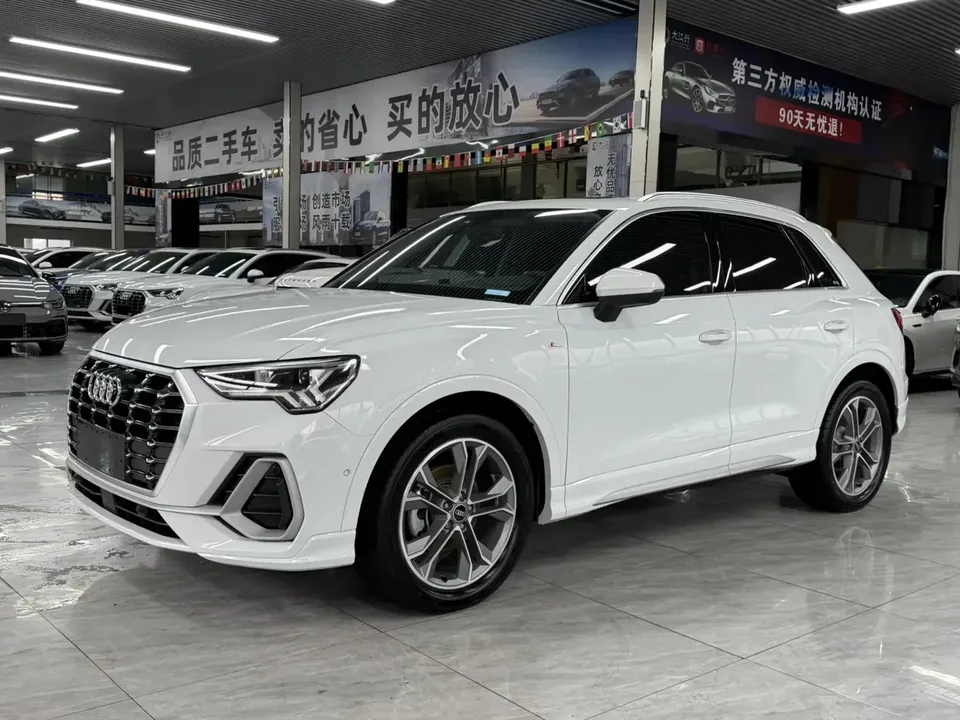Audi Q3 Audi Q3 2022 35 TFSI Stylish Dynamic 2023 — фото 1, купить с доставкой в Москву