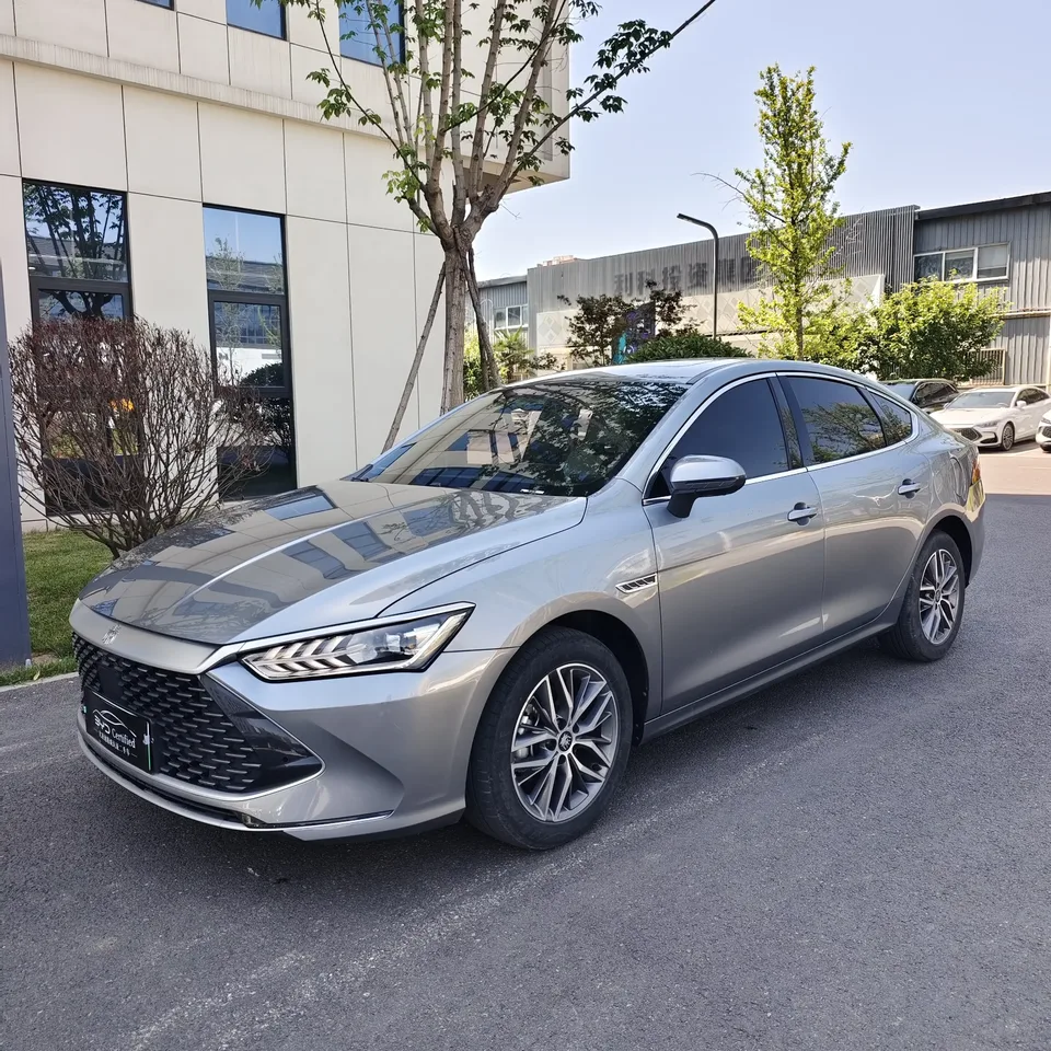 BYD Qin PLUS DM Qin PLUS DM 2023 DM-i Champion Edition 120KM Excellence 2023 — photo 1, buy with delivery to Moscow