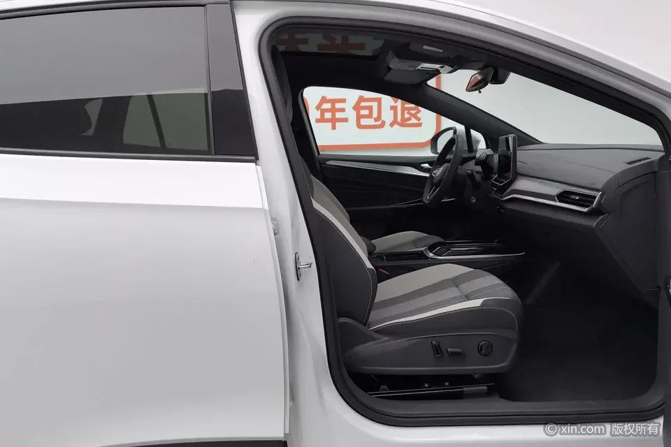 Volkswagen ID.4 Crozz ID.4 CROZZ 2022 Pure Limited Edition 2023 — thumbnail 5