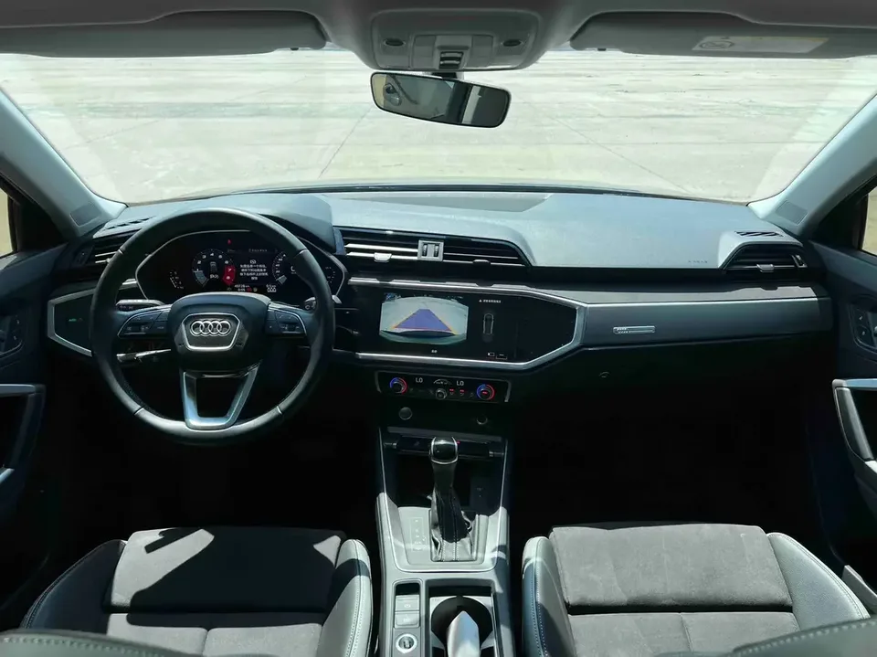 Audi Q3 Audi Q3 2022 35 TFSI Stylish Dynamic 2022 — миниатюра 4