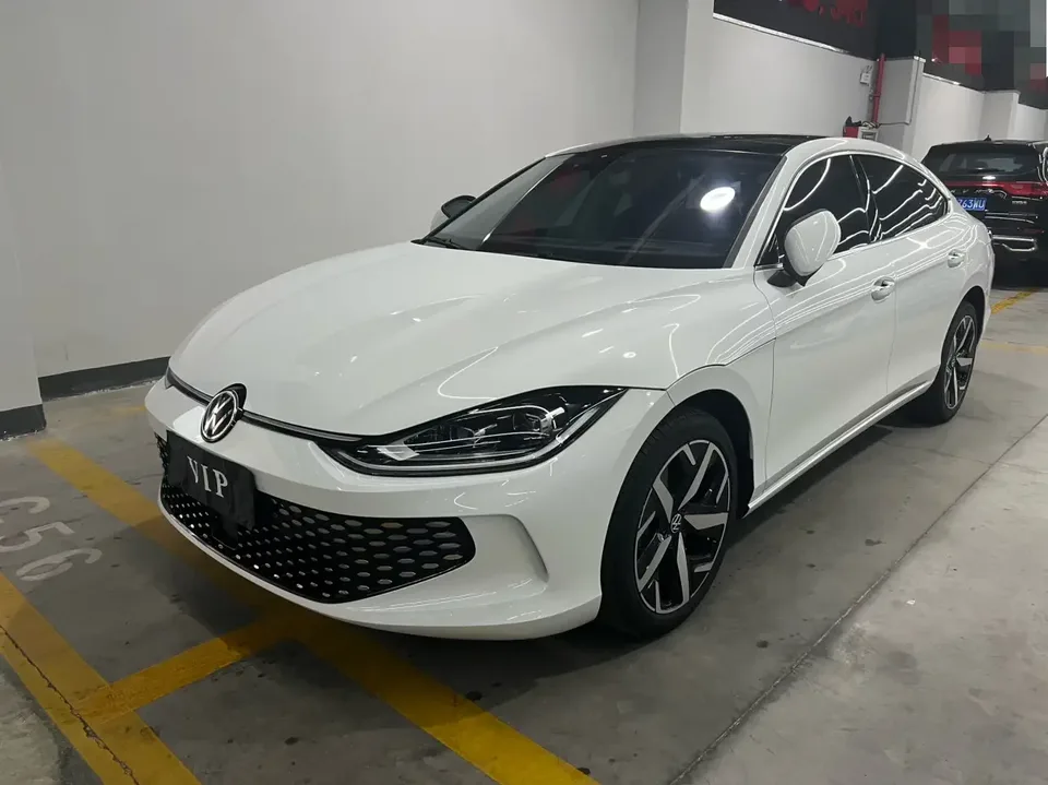 Volkswagen Lamando Lingdu 2025 Lingdu L 280TSI DSG Cool PLUS Edition 2026 — photo 1, buy with delivery to Moscow