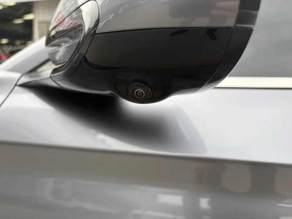 BYD Qin L DM Qin L DM 2024 DM-i 120KM Leading Type 2024 — миниатюра 4