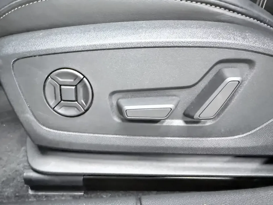 Audi A3 Audi A3 2022 A3L Limousine 35 TFSI Stylish Sports 2023 — thumbnail 4