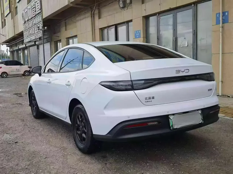 BYD Seal 05DM Seal 05DM 2026 DM-i 128KM Luxury 2026 — thumbnail 4