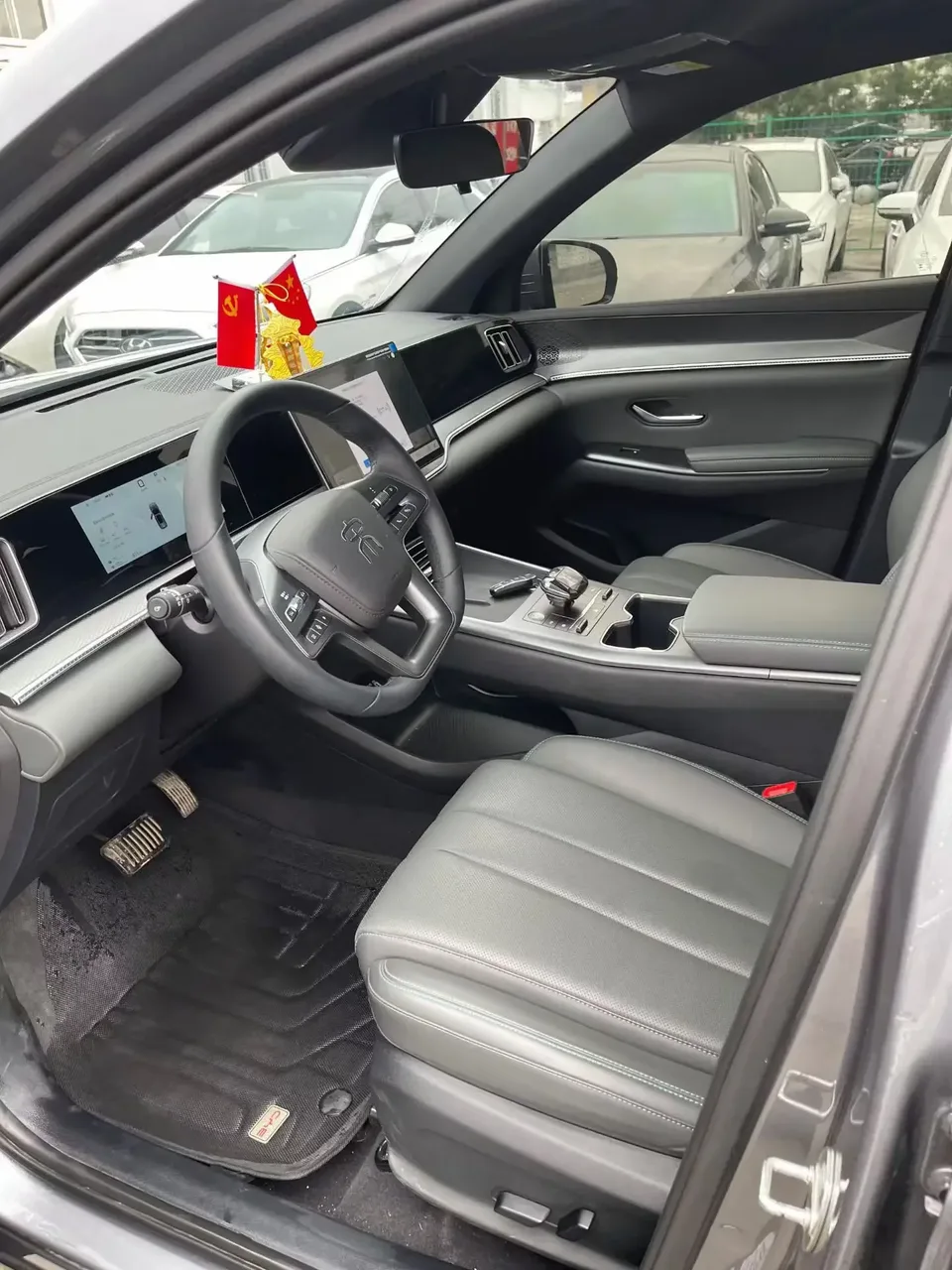 BYD Song Pro DM Song Pro DM 2025 Second generation intelligent driving version DM-i 75KM leading model 2025 — thumbnail 5
