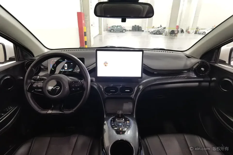 BYD E2 BYD e2 2024 Honor Edition Deluxe 2024 — thumbnail 4