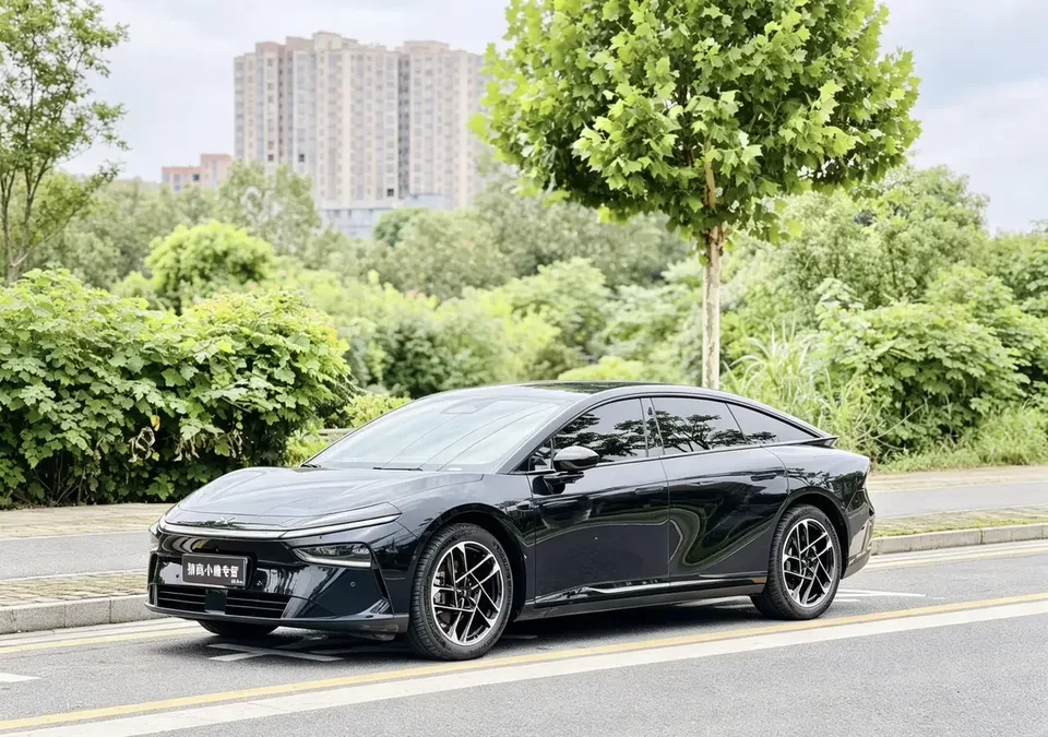 XPeng P7+ Xpeng P7+ 2024 Maximum pure electric range 2024 — photo 1, buy with delivery to Moscow
