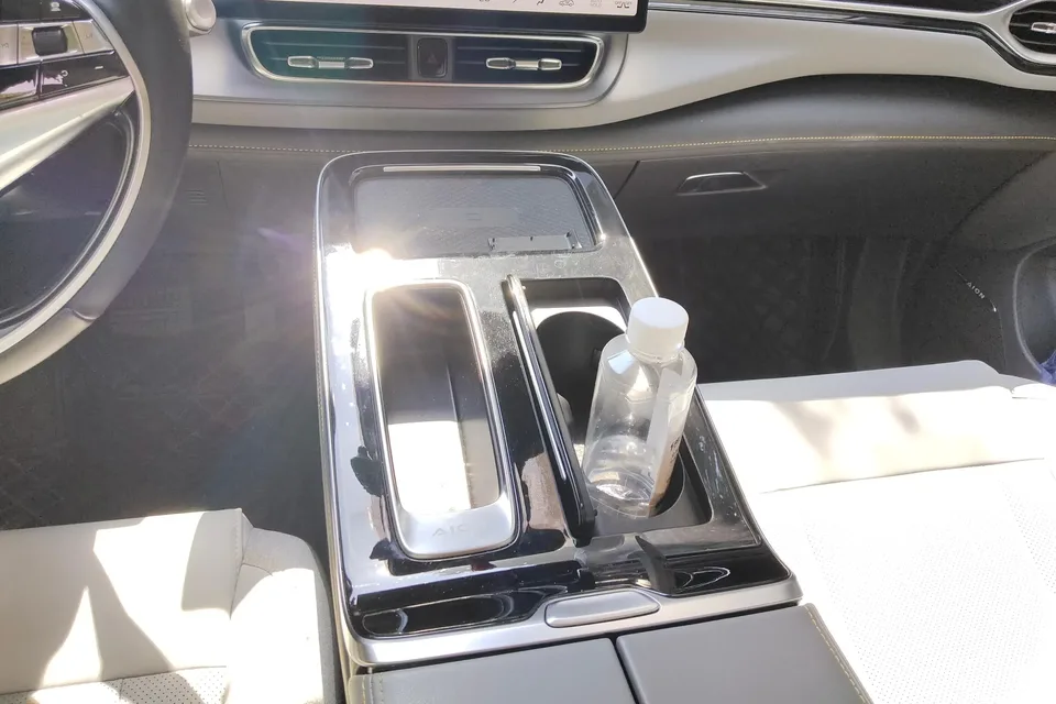 AION V AION V 2023 Plus 80 Smart Seven-seat Edition Ternary Lithium 2023 — thumbnail 4