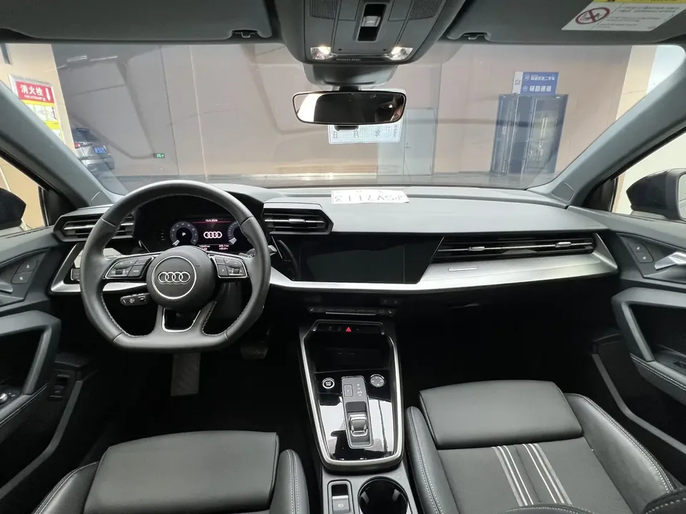 Audi A3 Audi A3 2022 Sportback 35 TFSI Stylish and sporty 2023 — thumbnail 4
