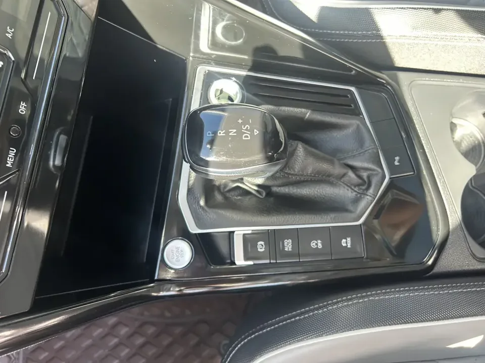 Volkswagen Tayron Tanyue 2023 280TSI 2WD Luxury Plus Advanced Edition 2023 — thumbnail 5