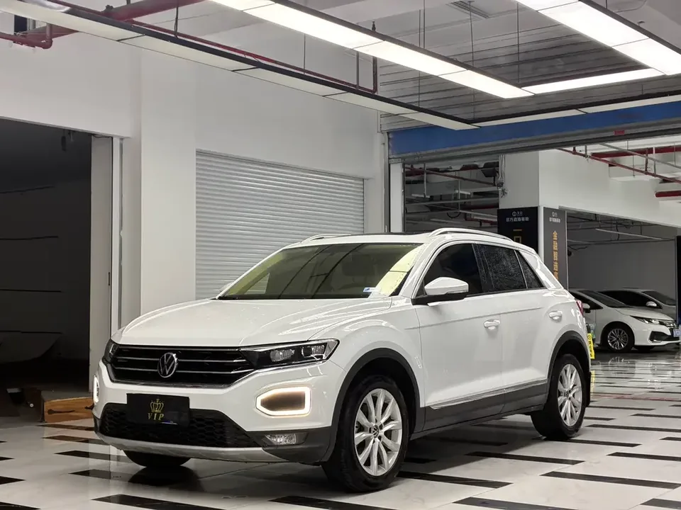 Volkswagen T-Roc TANG 2020 280TSI DSG 2WD Progressive 2022 — photo 1, buy with delivery to Moscow