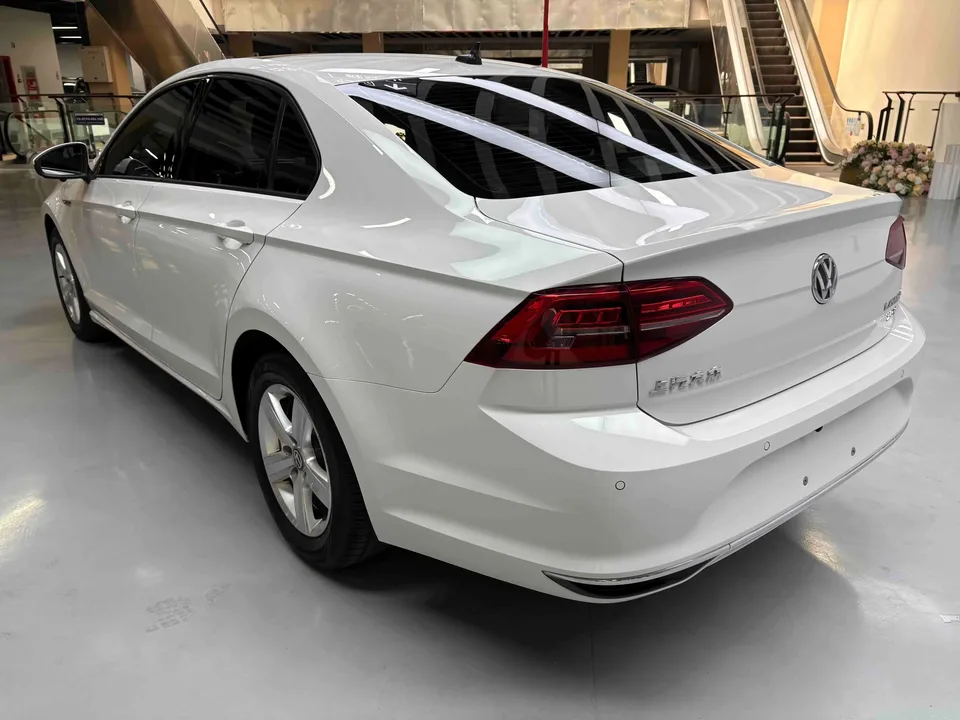 Volkswagen Lamando Lingdu 2021 230TSI DSG Fashion Edition 2022 — thumbnail 2