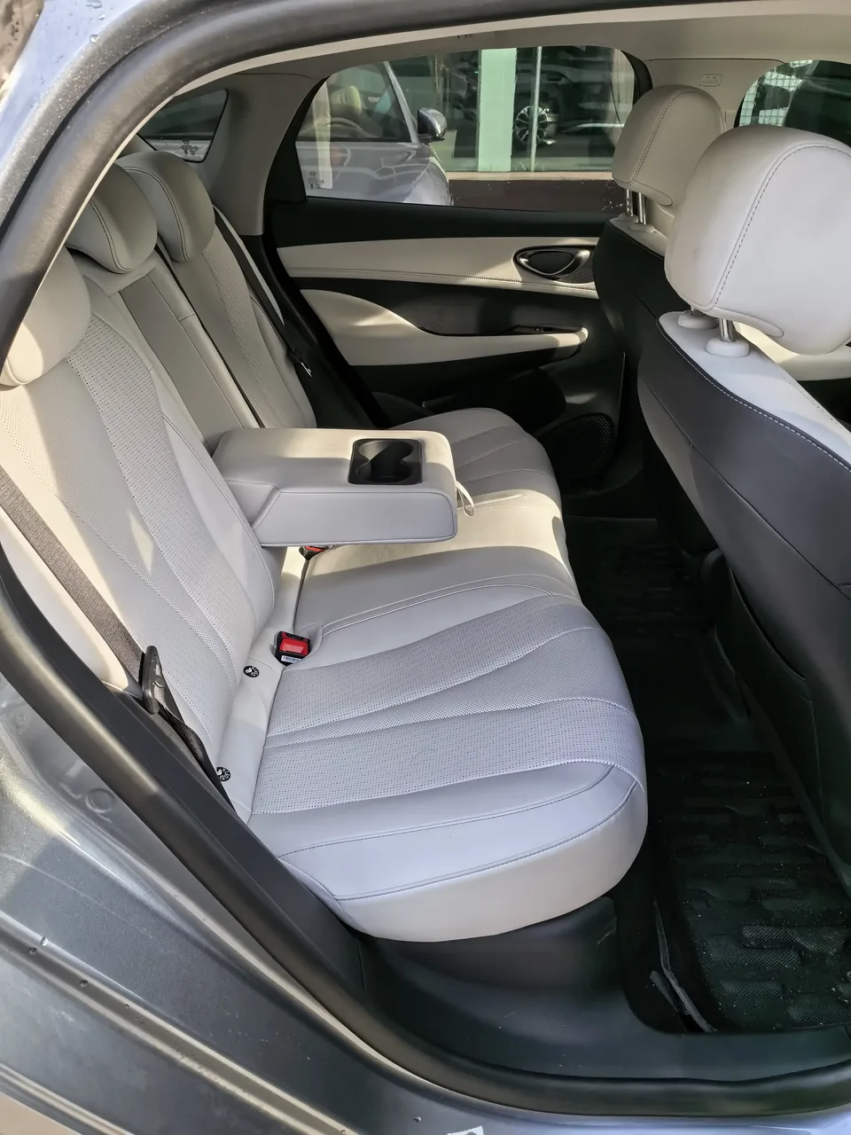 BYD Seal 05DM Seal 05DM 2025 DM-i 120KM flagship version 2025 — thumbnail 4