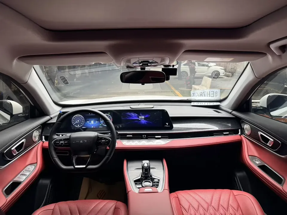 Chery Tiggo 7 Plus Tiggo 7 PLUS 2023 Champion Edition 1.5TCI CVT Extraordinary 2024 — thumbnail 3