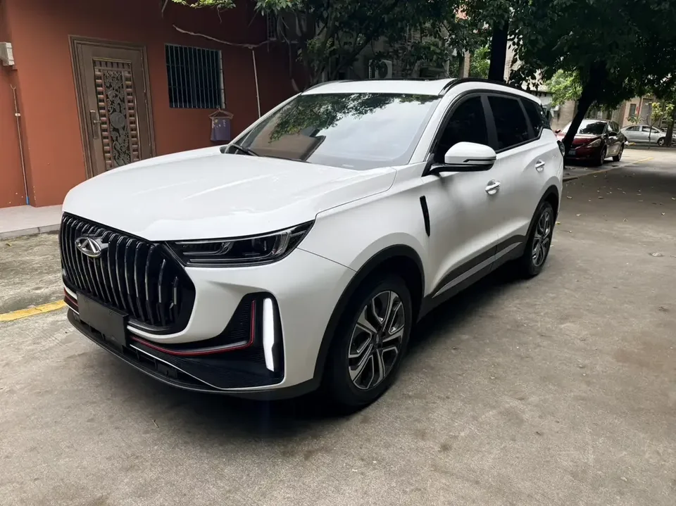 Chery Tiggo 7 Plus Tiggo 7 PLUS 2023 Champion Edition 1.5TCI CVT Extraordinary 2024 — photo 1, buy with delivery to Moscow
