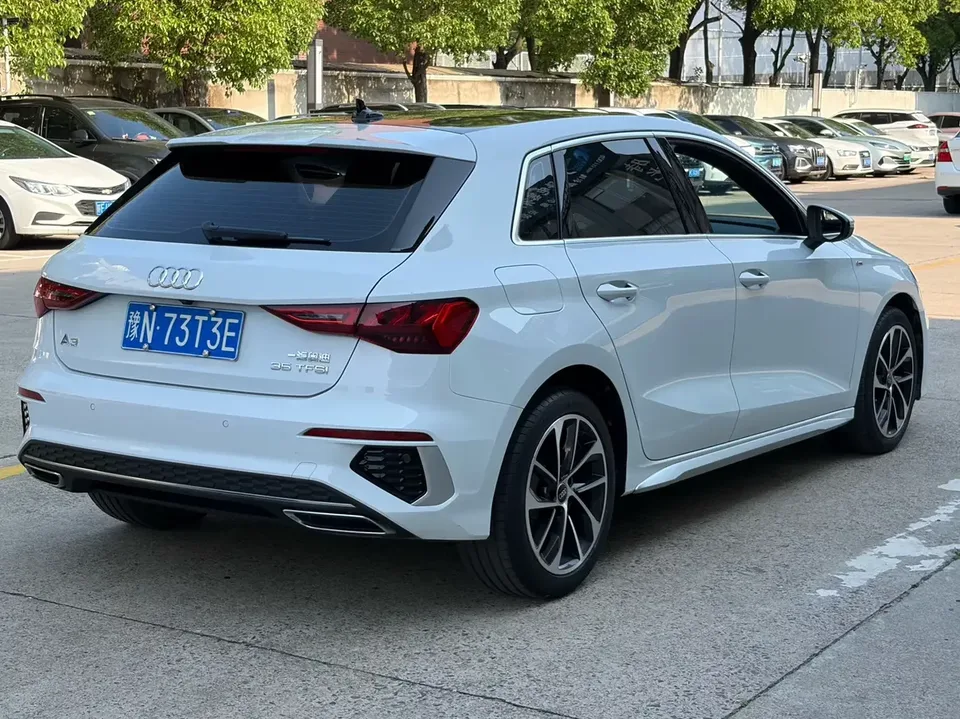 Audi A3 Audi A3 2022 Sportback 35 TFSI: A progressive sports model 2022 — миниатюра 2