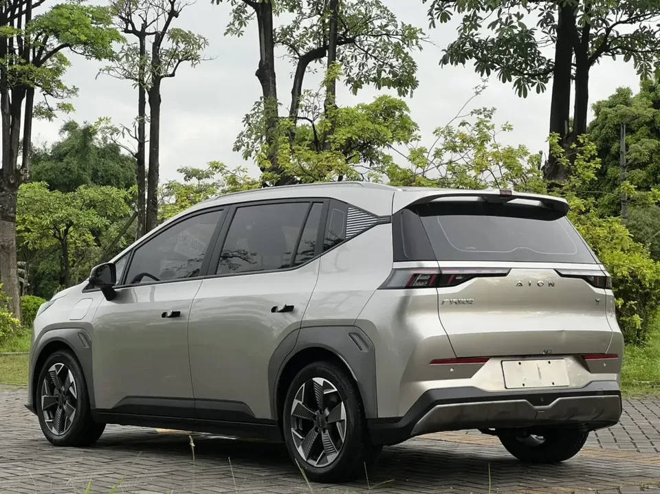 AION Y AION Y 2022 70 Intelligent Edition Lithium Iron Phosphate 2022 — thumbnail 2