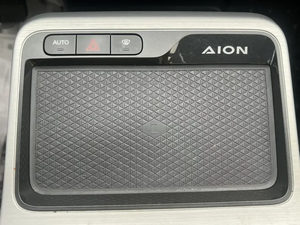 AION Y AION Y 2022 70 Intelligent Edition Lithium Iron Phosphate 2022 — thumbnail 4