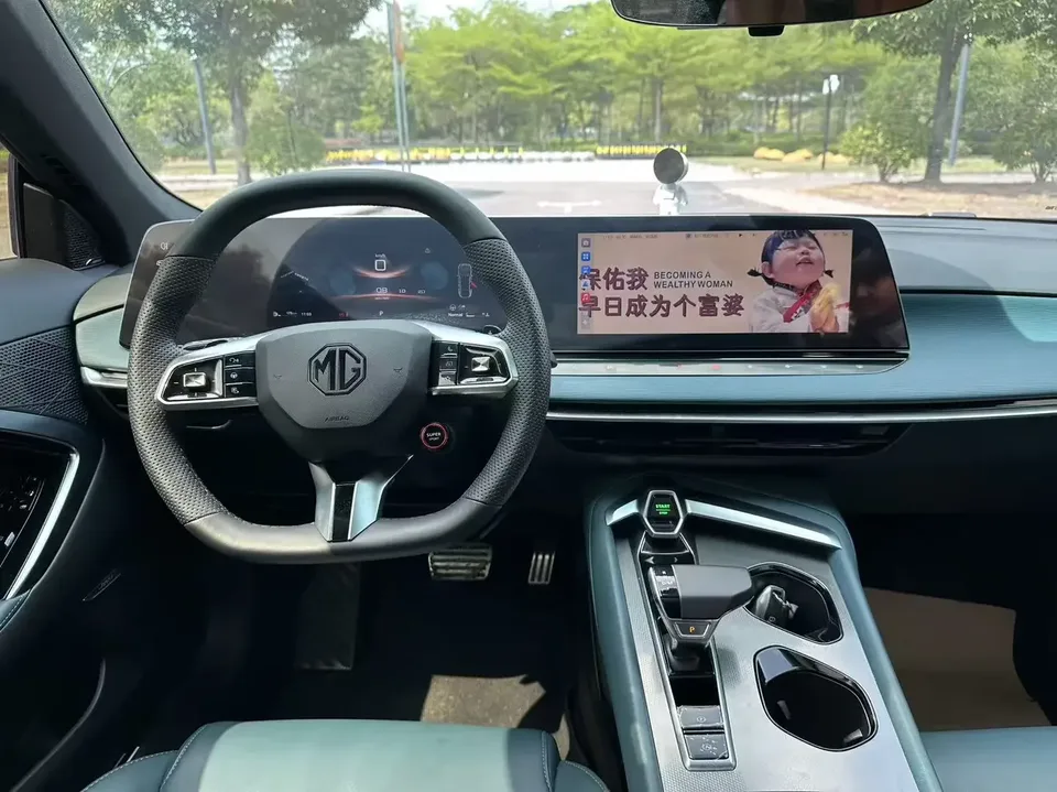 MG 7 MG7 2023 1.5T DCT Elegant Edition 2025 — миниатюра 3