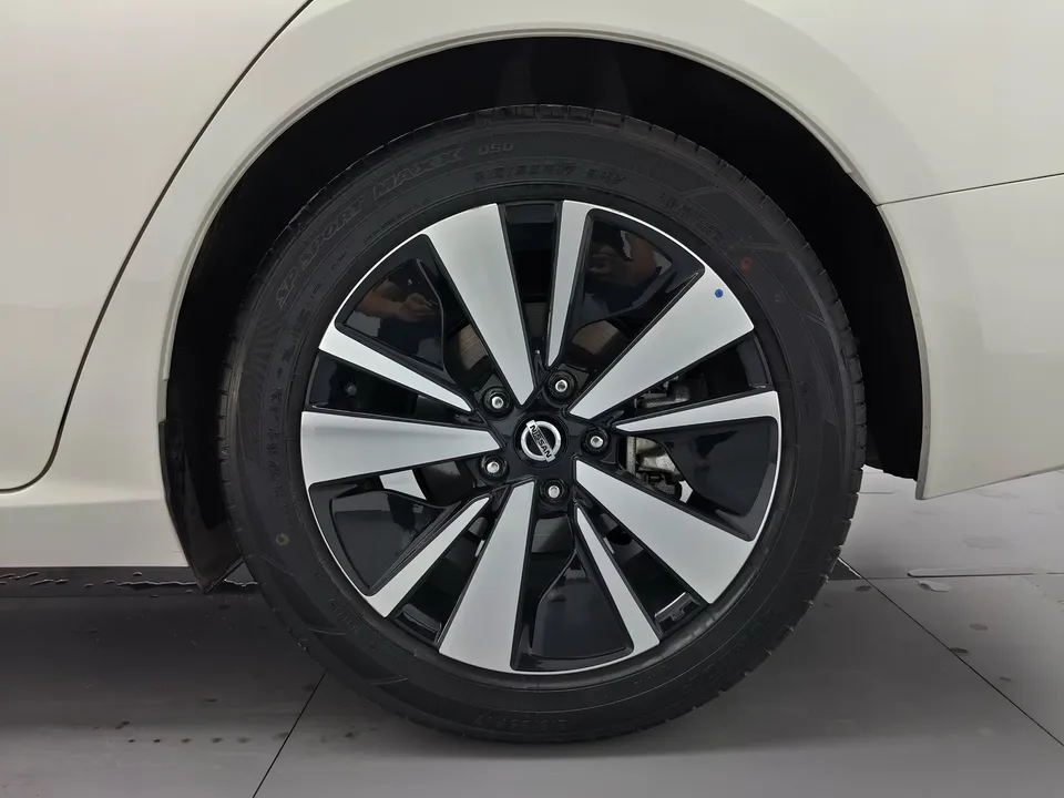 Nissan Altima Sound of nature 2021 2.0L XL Upper AD1 Smart Driving Edition 2022 — thumbnail 3