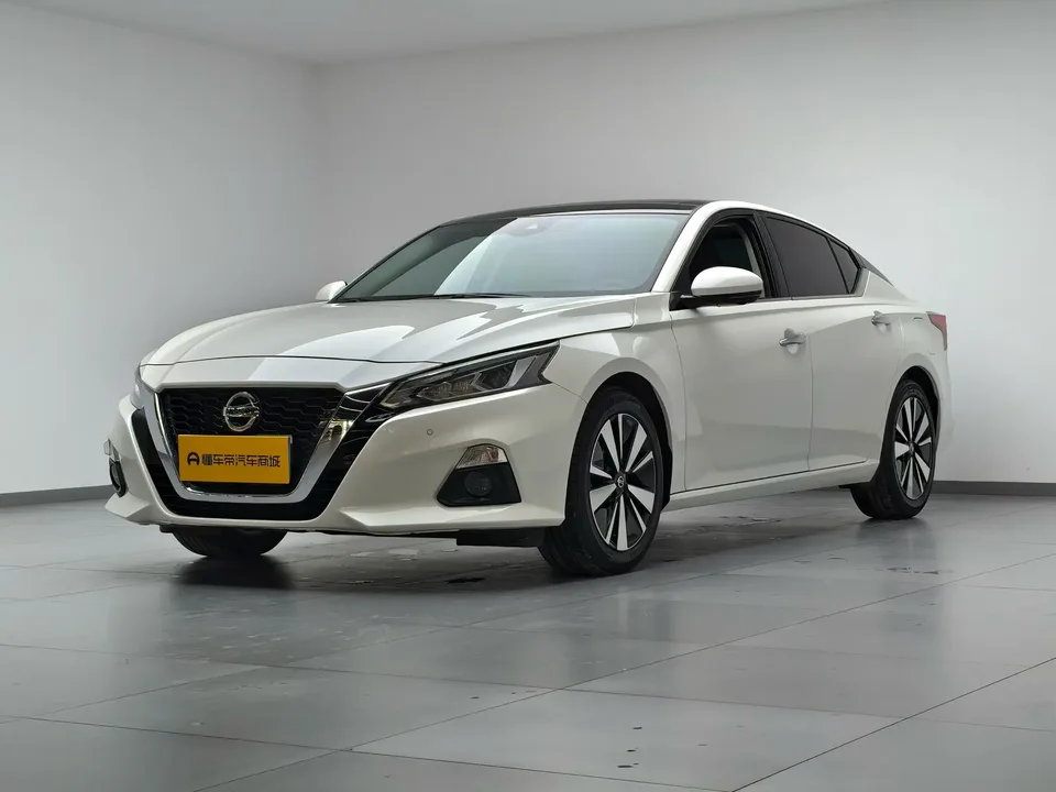 Nissan Altima Sound of nature 2021 2.0L XL Upper AD1 Smart Driving Edition 2022 — photo 1, buy with delivery to Moscow