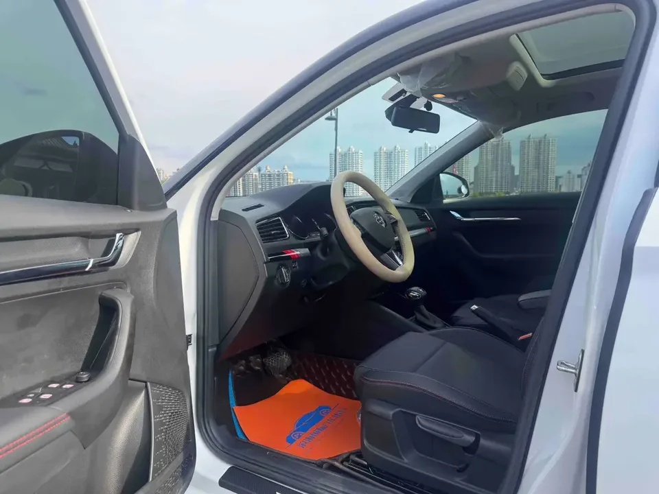 Skoda Kamiq Komic GT 2023 Modified 1.5L Automatic Premium Edition 2023 — thumbnail 5
