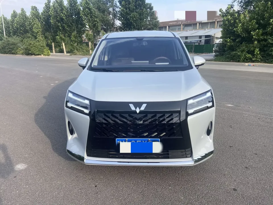 Wuling Starlight 730 Starlight 730 2025 1.5T CVT Elite 2026 — photo 1, buy with delivery to Moscow