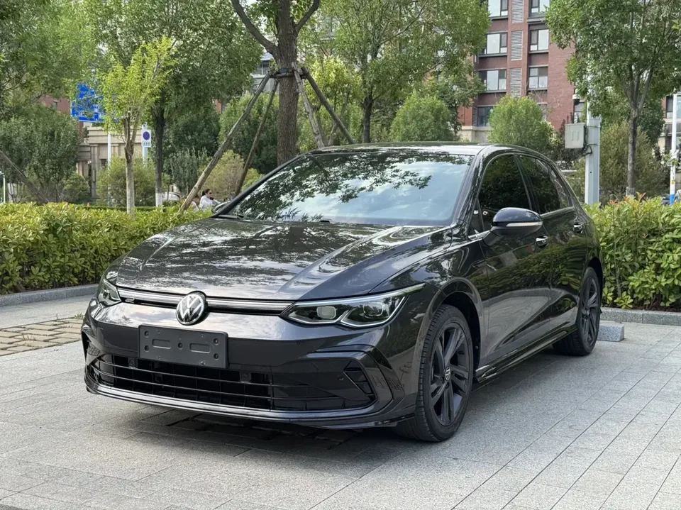 Volkswagen Golf golf 2021 280TSI DSG R-Line 2022 — photo 1, buy with delivery to Moscow
