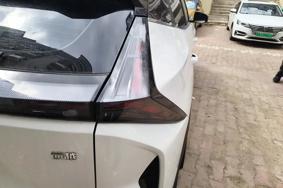 Geely Atlas Boyue 2024 1.5TD Dragon Edition 2025 — thumbnail 5
