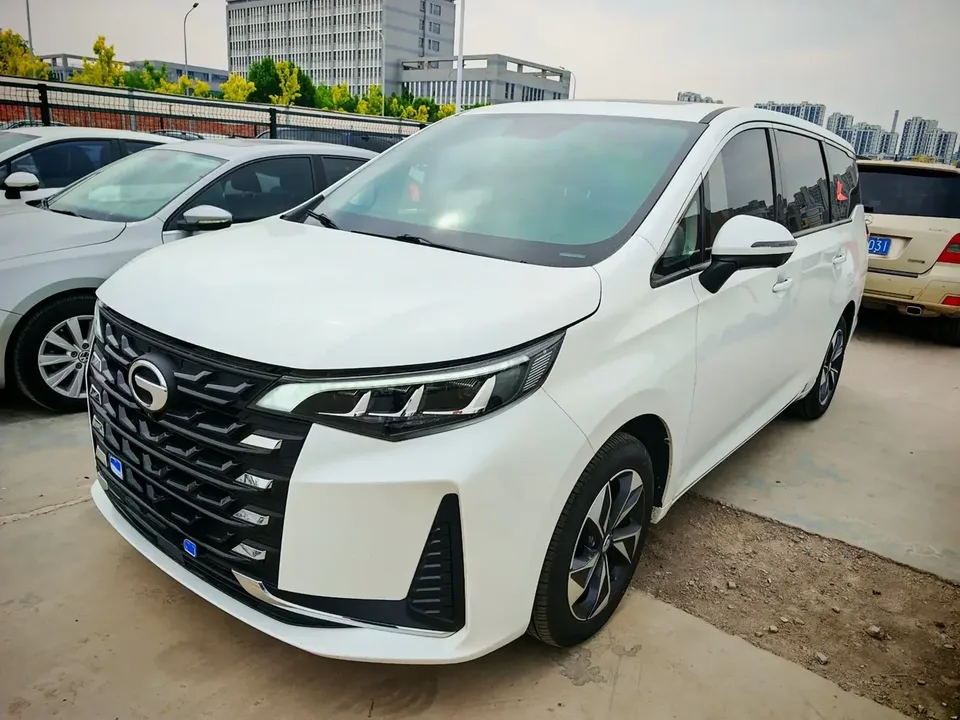 GAC Trumpchi M6 Trumpchi M6 2021 270T Automatic Premium Edition 7 Seaters 2022 — photo 1, buy with delivery to Moscow
