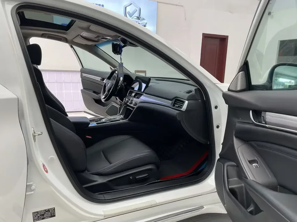Honda Accord Accord 2022 Sharp Hybrid 2.0L Phantom Night Sharp Smart Edition 2022 — thumbnail 4