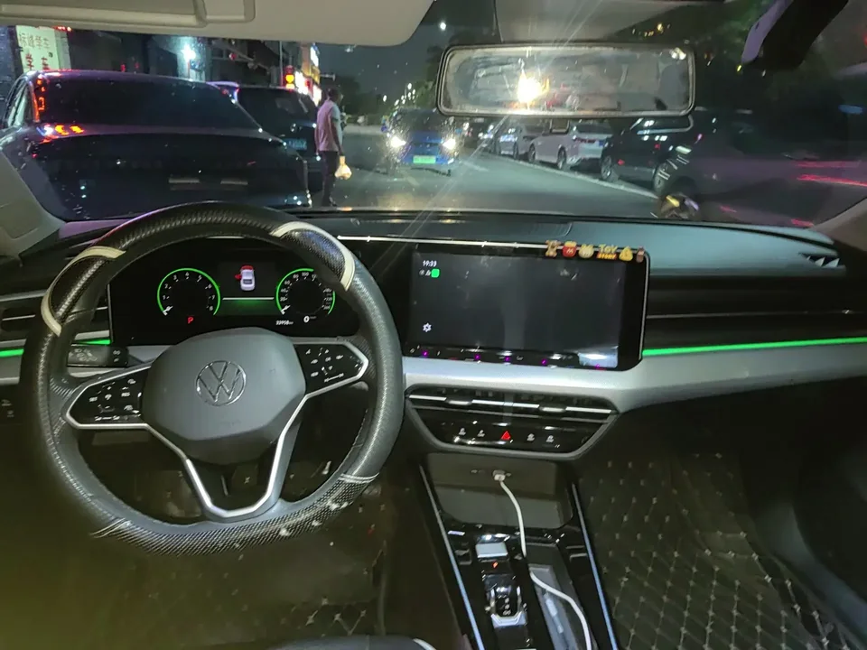 Volkswagen Lamando Lingdu 2022 Lingdu L 280TSI DSG Cool Edition 2022 — thumbnail 3