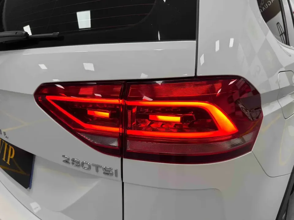 Volkswagen Touran L Touran L 2022 280TSI DSG 7-seater 2022 — thumbnail 3
