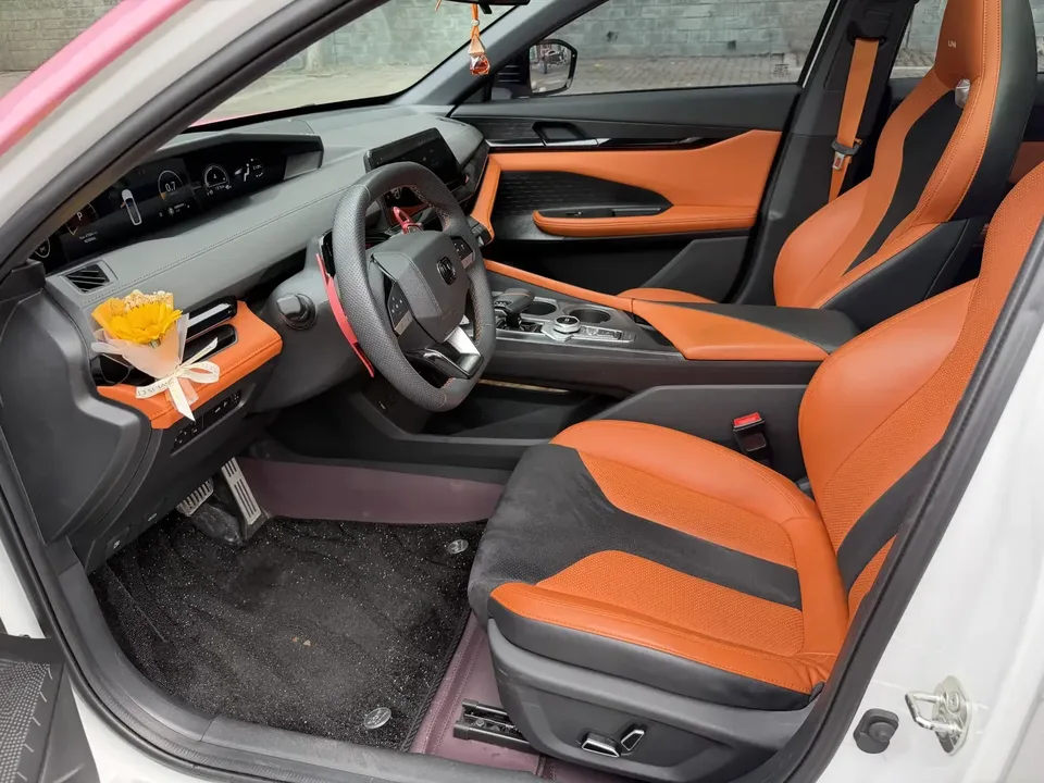 Changan UNI-V Changan UNI-V 2023 1.5T Sports Edition 2023 — thumbnail 5