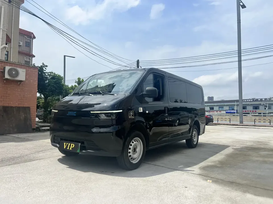 Jiangling E Fushun E Fushun 2025 Window version, 41.86kWh, short wheelbase, low roof, 5 seats 2025 — photo 1, buy with delivery to Moscow