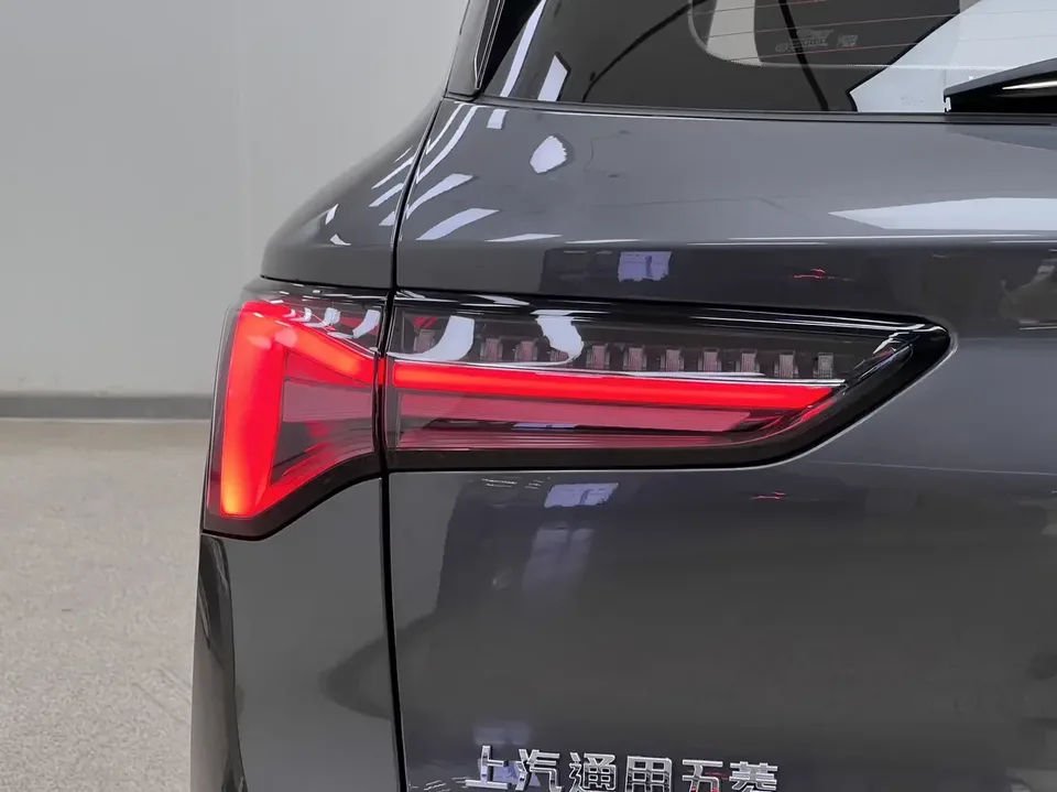 Wuling Starlight S PHEV Wuling Starlight S PHEV 2024 130km Flagship 2024 — thumbnail 3
