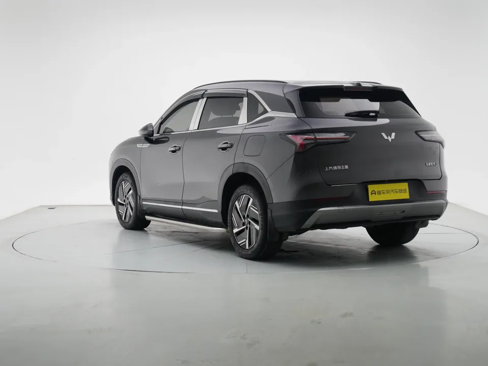 Wuling Starlight S PHEV Wuling Starlight S PHEV 2024 130km Flagship 2024 — thumbnail 2
