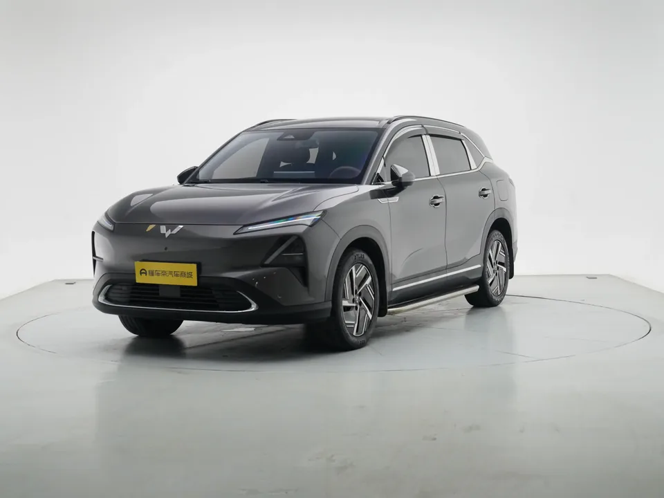 Wuling Starlight S PHEV Wuling Starlight S PHEV 2024 130km Flagship 2024 — photo 1, buy with delivery to Moscow