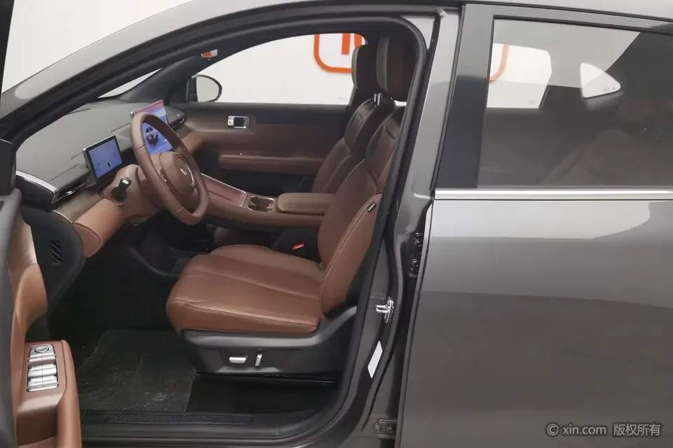 Wuling Starlight S PHEV Wuling Starlight S PHEV 2024 130km Pilot 2025 — thumbnail 5