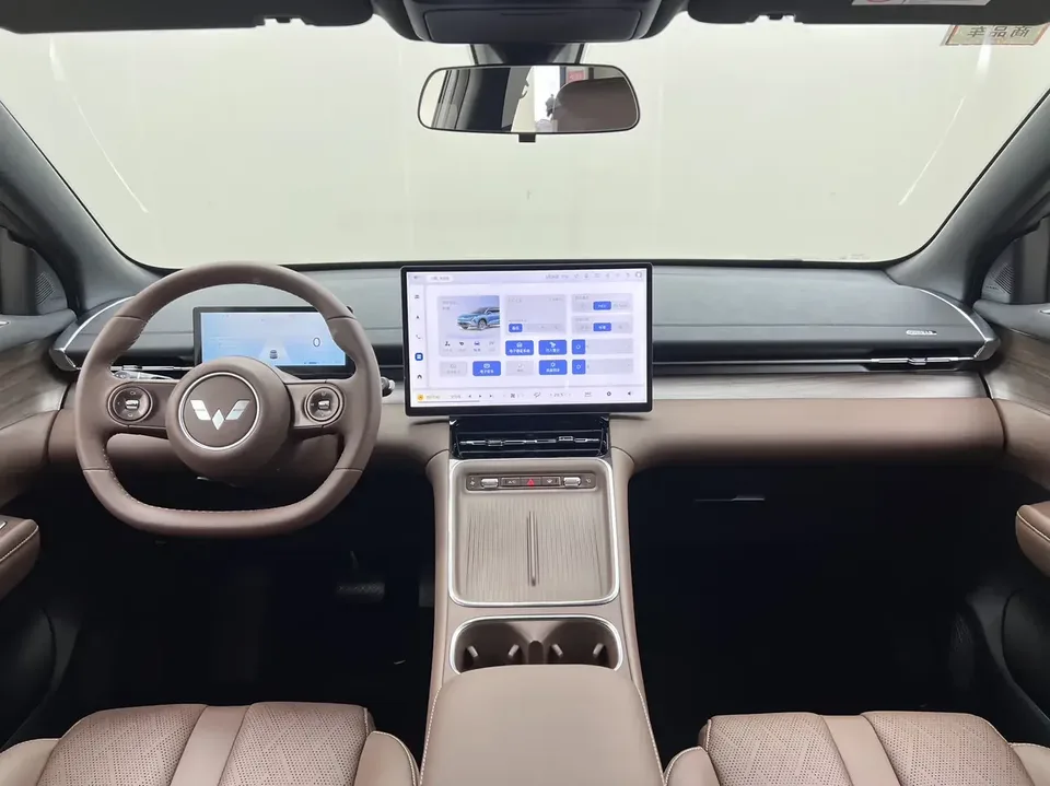 Wuling Starlight S PHEV Wuling Starlight S PHEV 2024 130km Pilot 2025 — thumbnail 5