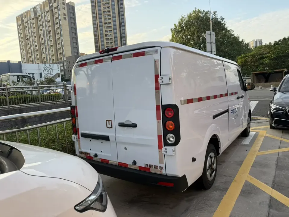 Farizon Star Rewards V Remote Star Rewards V 2024 V6E Long Range Xuanwu 41.05kWh Functional Edition 2024 — thumbnail 2