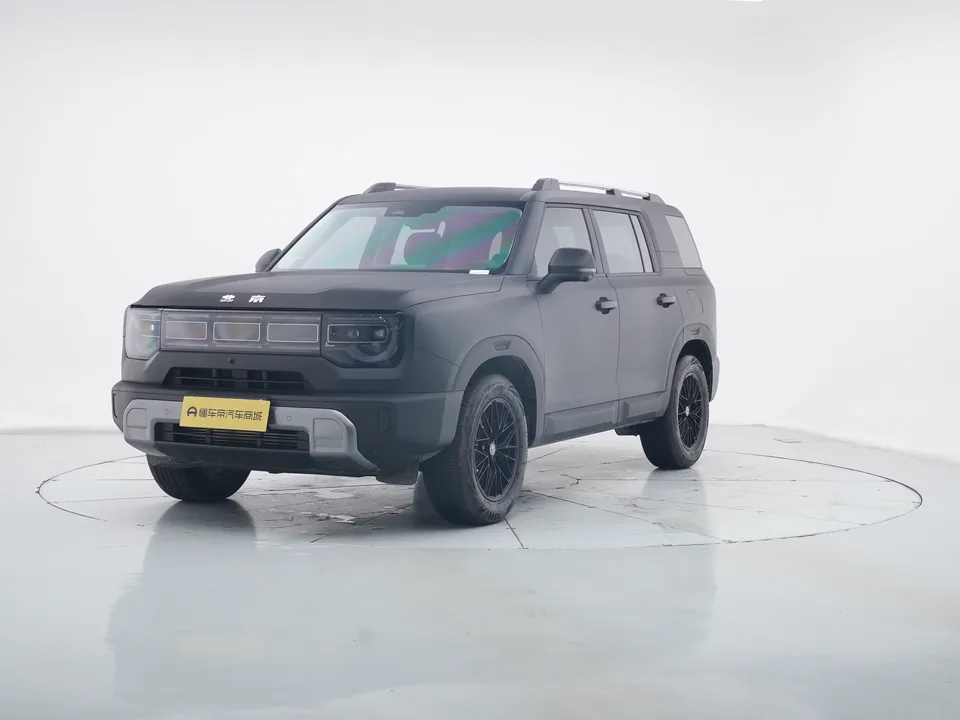 BAIC Beijing Off-road BJ30 Beijing Off-road BJ30 2024 1.5T DCT 2WD Light Wild Pro Edition 2024 — photo 1, buy with delivery to Moscow