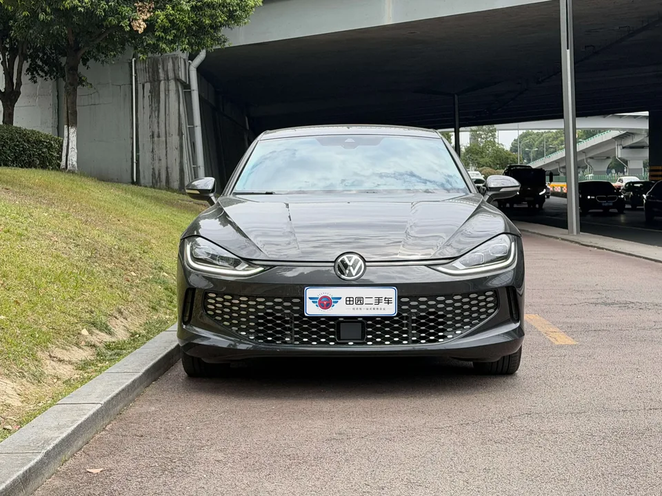 Volkswagen Lamando Lingdu 2023 Lingdu L 280TSI DSG Super Hot Flagship Edition 2023 — photo 1, buy with delivery to Moscow