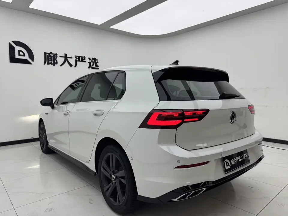Volkswagen Golf golf 2023 280TSI DSG R-Line facelift 2024 — thumbnail 4